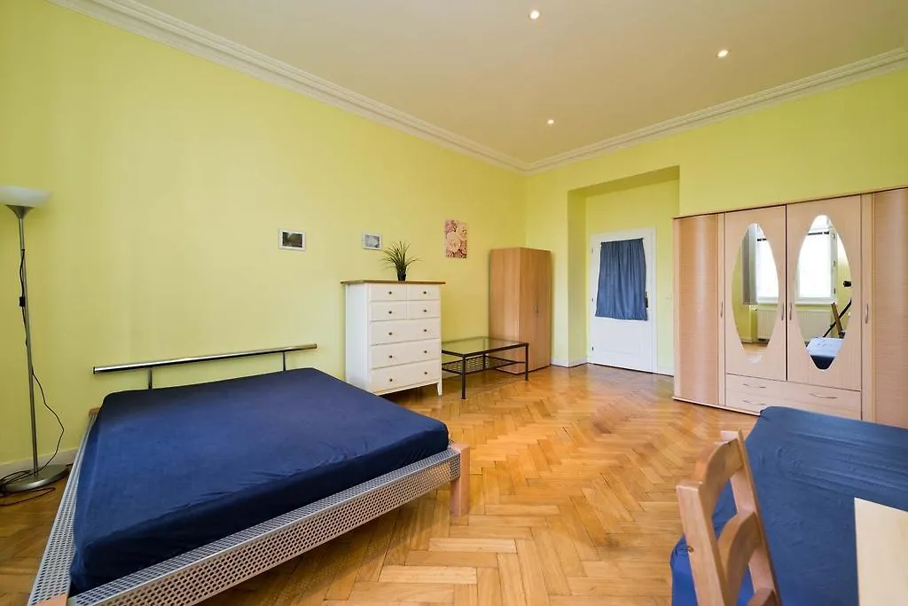 Apartments Krasova プラハ