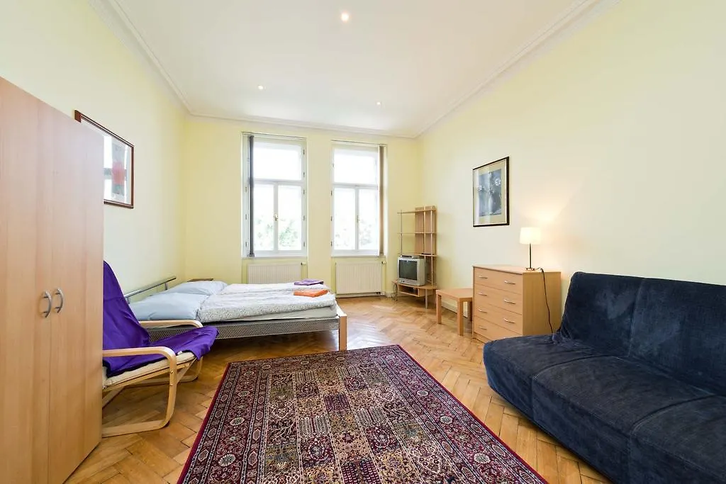 Apartments Krasova プラハ