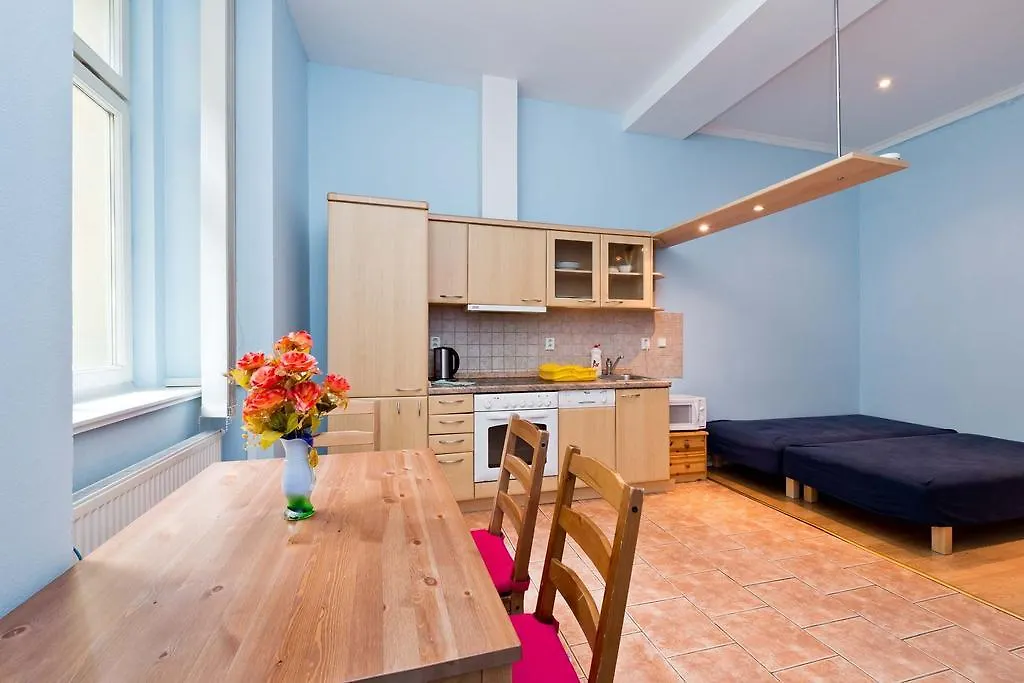 ホテル Apartments Krasova プラハ
