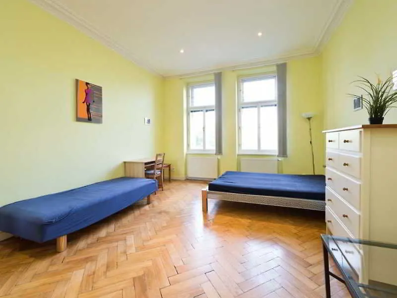 ホテル Apartments Krasova プラハ