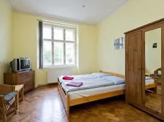 ホテル Apartments Krasova プラハ